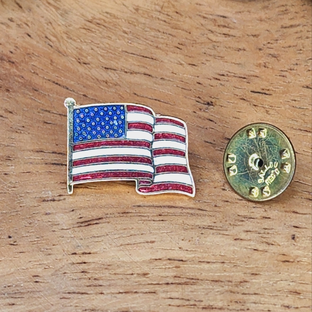 Vtg Ballou Reg'd Patriotic Flag Pin